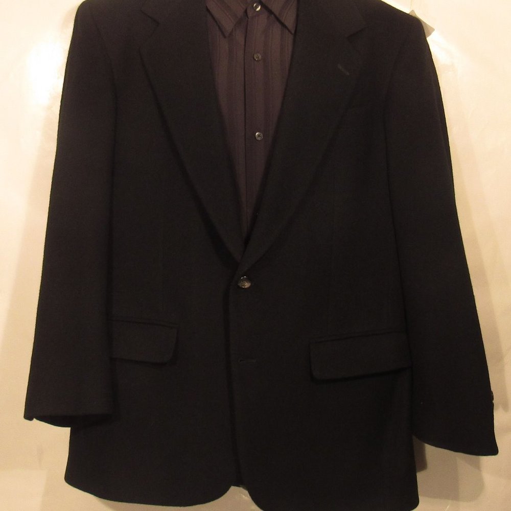 Blazer - Picture 3 of 7